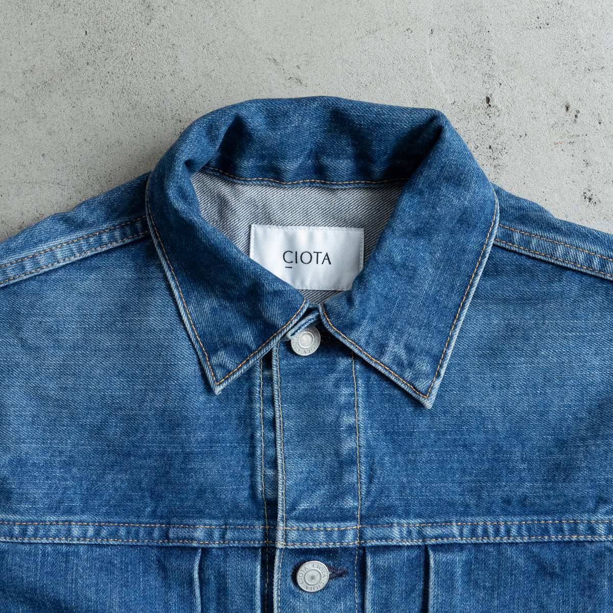 Double Pocket Denim Jacket(MEDIUM DARK BLUE)