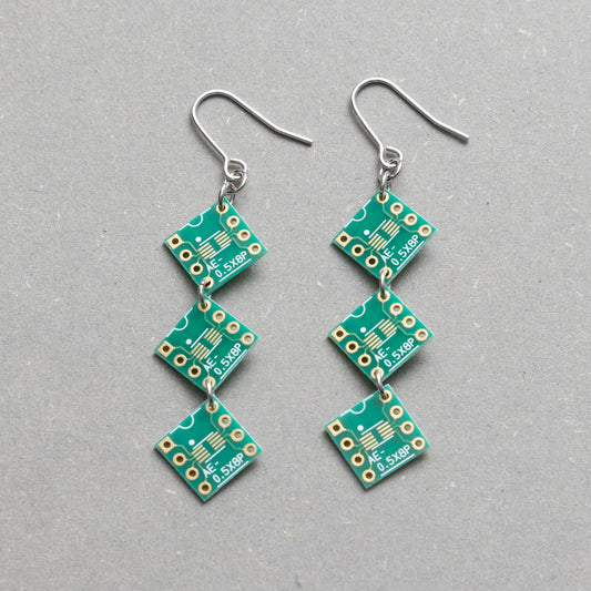 3連基板ピアス/GREEN