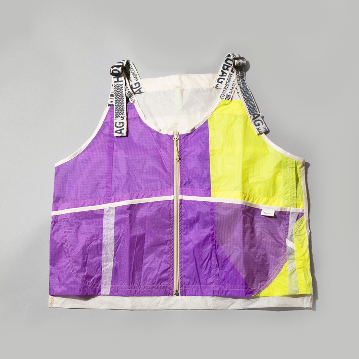 MARKET VEST_19