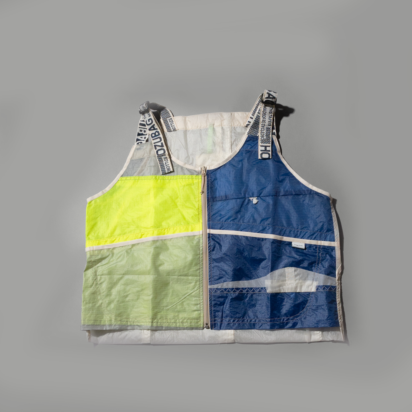 MARKET VEST_17