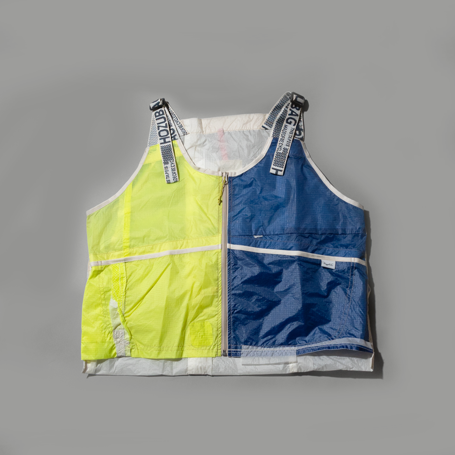 MARKET VEST_20