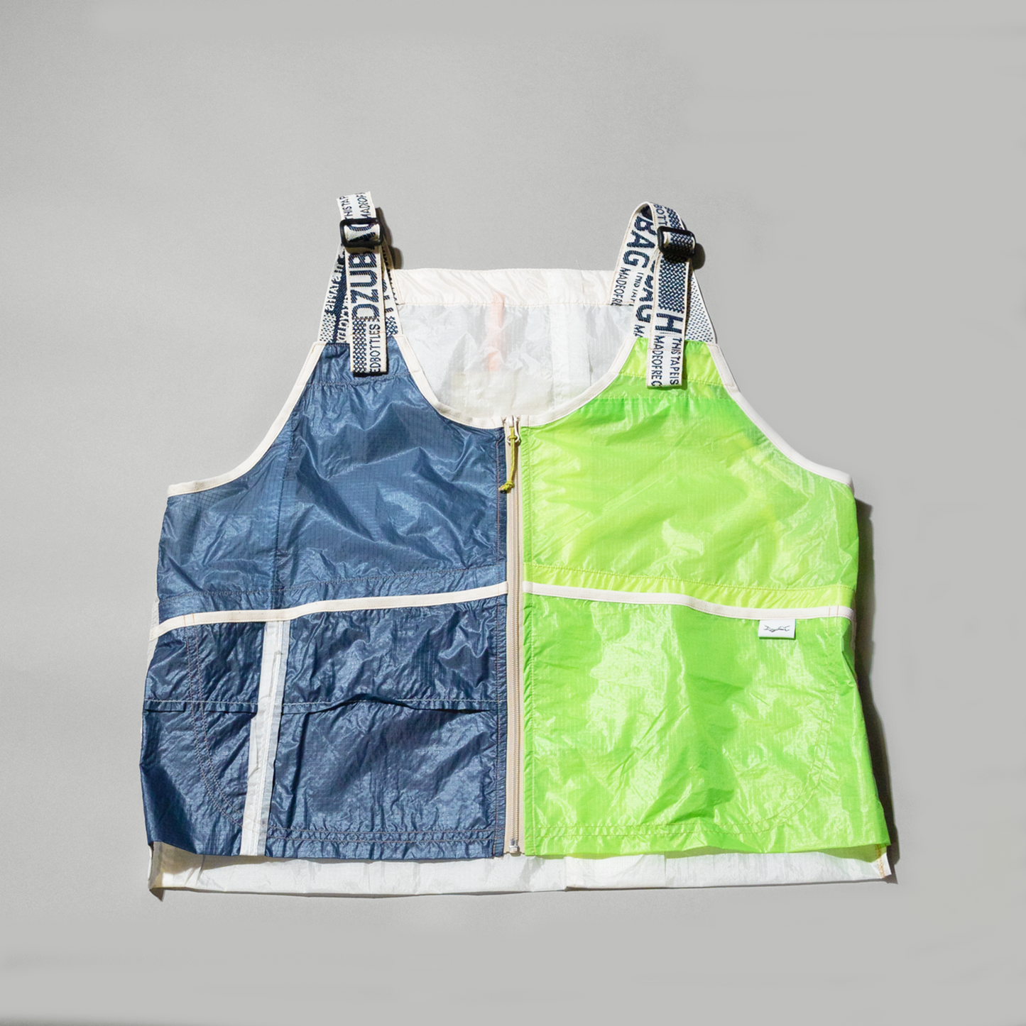 MARKET VEST_4