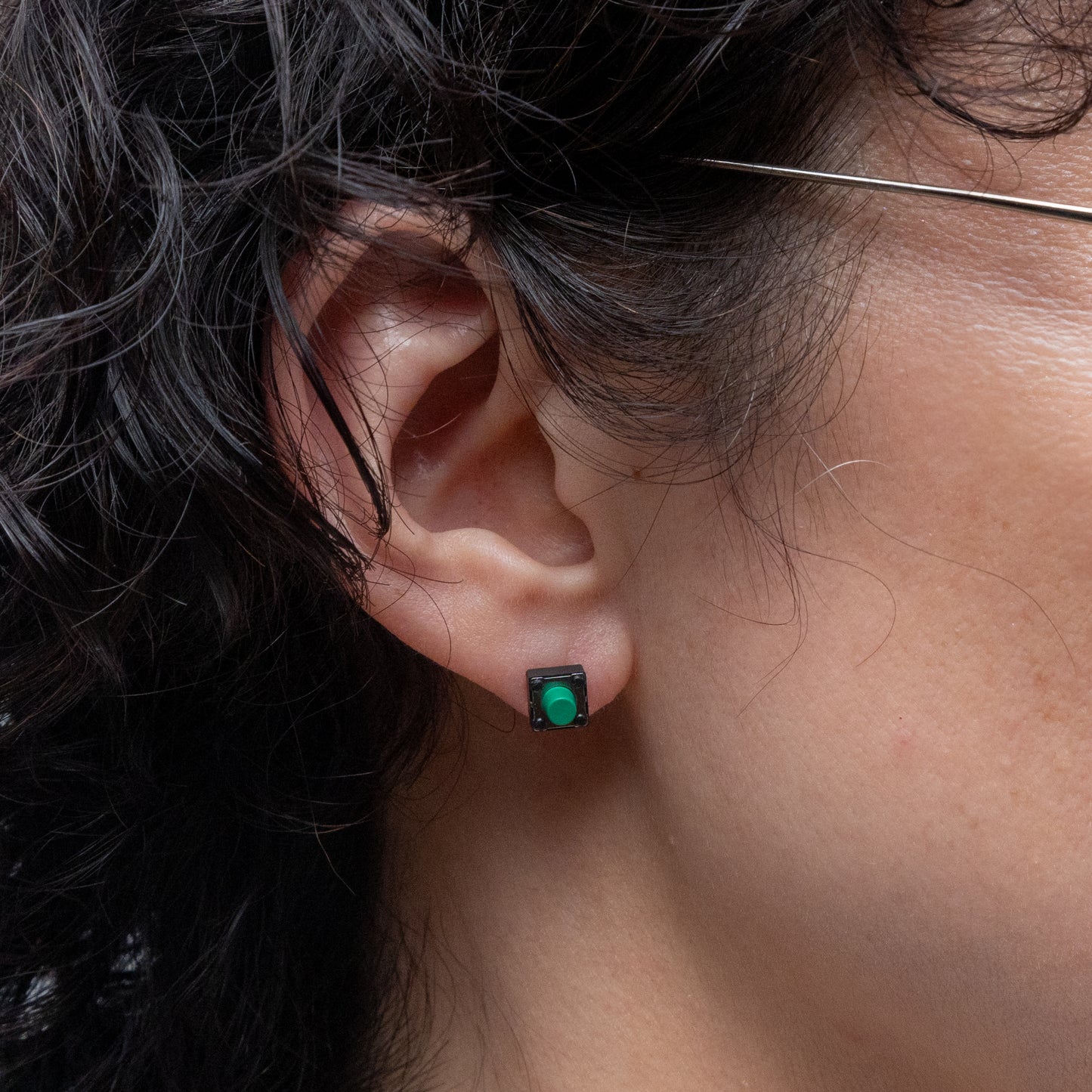 スイッチノンホールピアス/GREEN