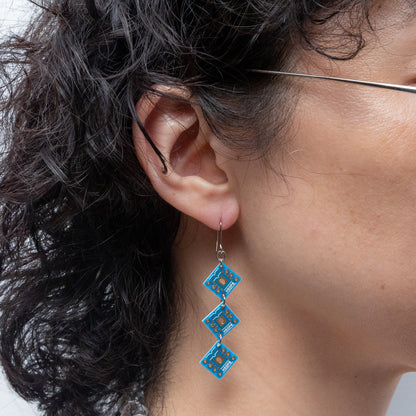 3連基板ピアス/BLUE