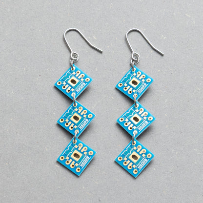 3連基板ピアス/BLUE