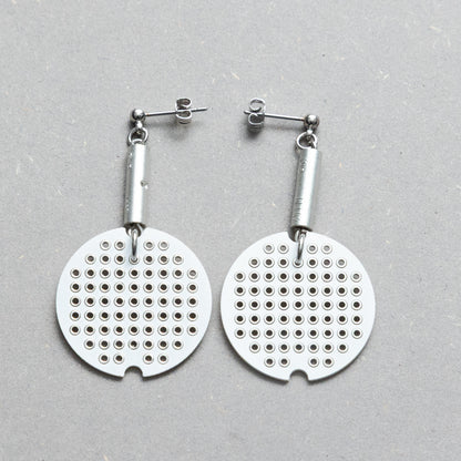 丸い基板のピアス/SILVER