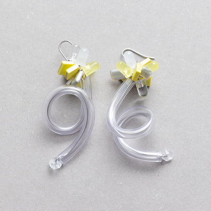 電子部品の一輪お花ピアス/YELLOW/CL/SILVER