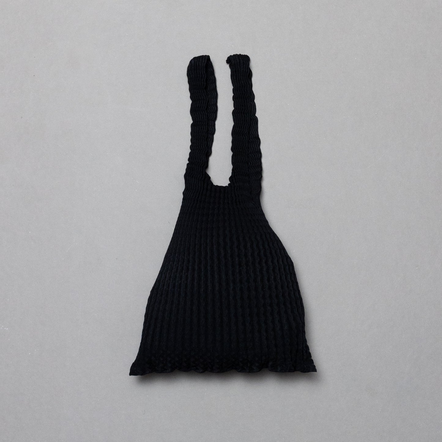 のびるバッグ(ブラック)